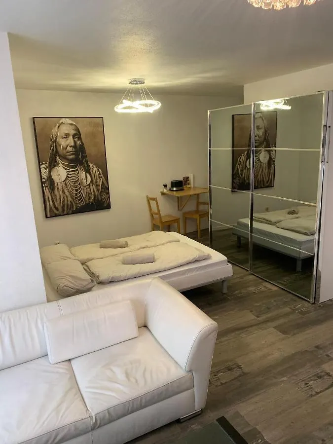 Feine Kleine Wohnung In Koln Colónia